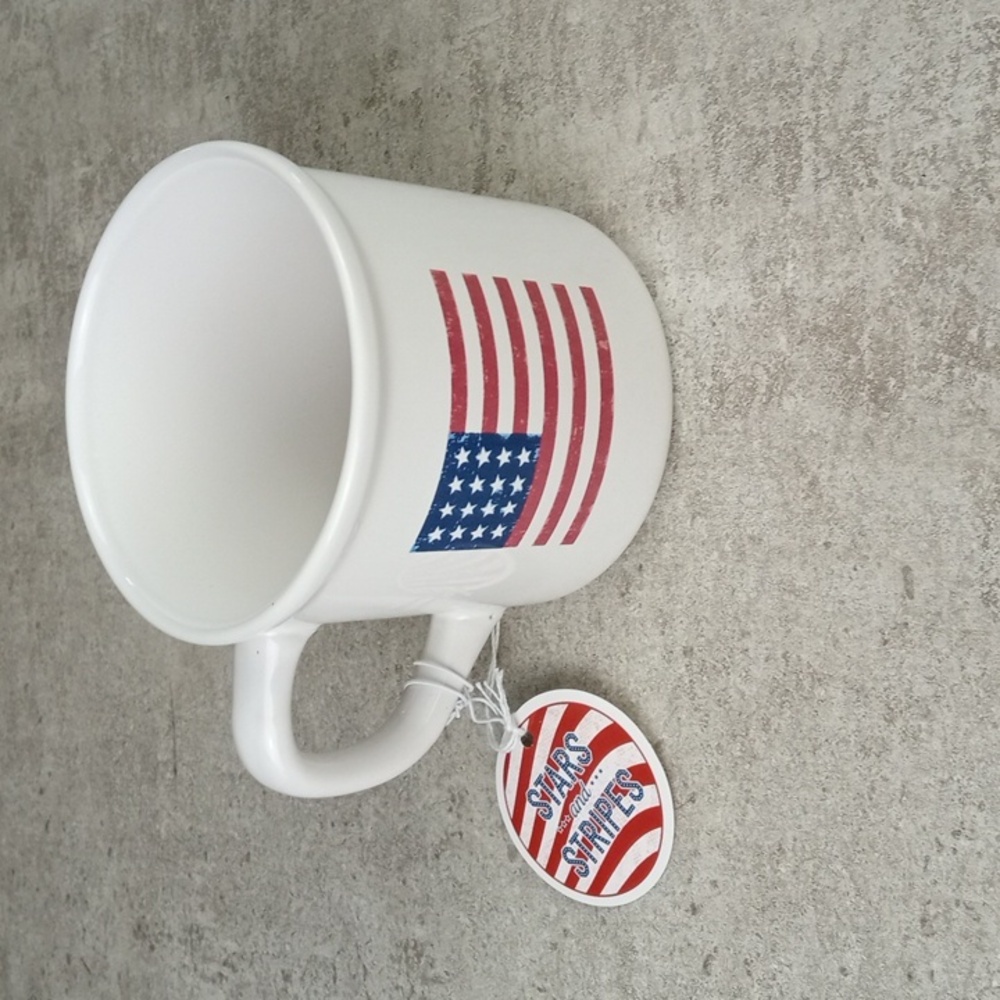 🏠 Stars and Stripes Flag Mug
